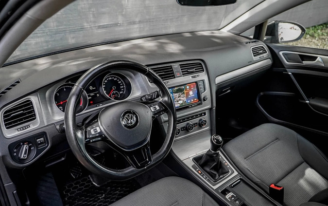 Volkswagen Golf cena 34900 przebieg: 212000, rok produkcji 2016 z Błonie małe 667